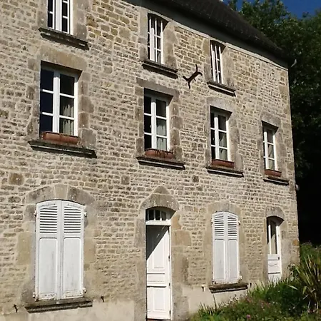 Le Bourg Casa de Férias *
